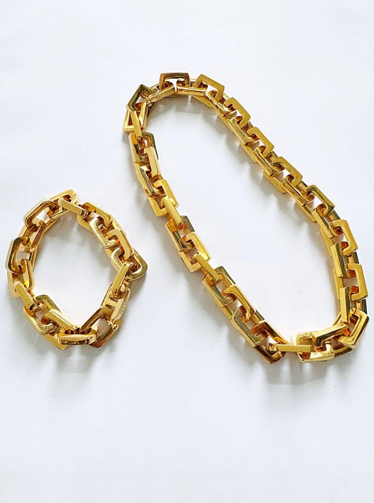 Dallila big chain necklace