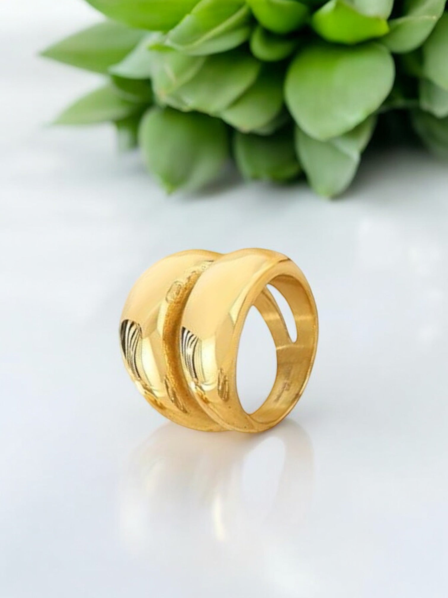 Lala double ring