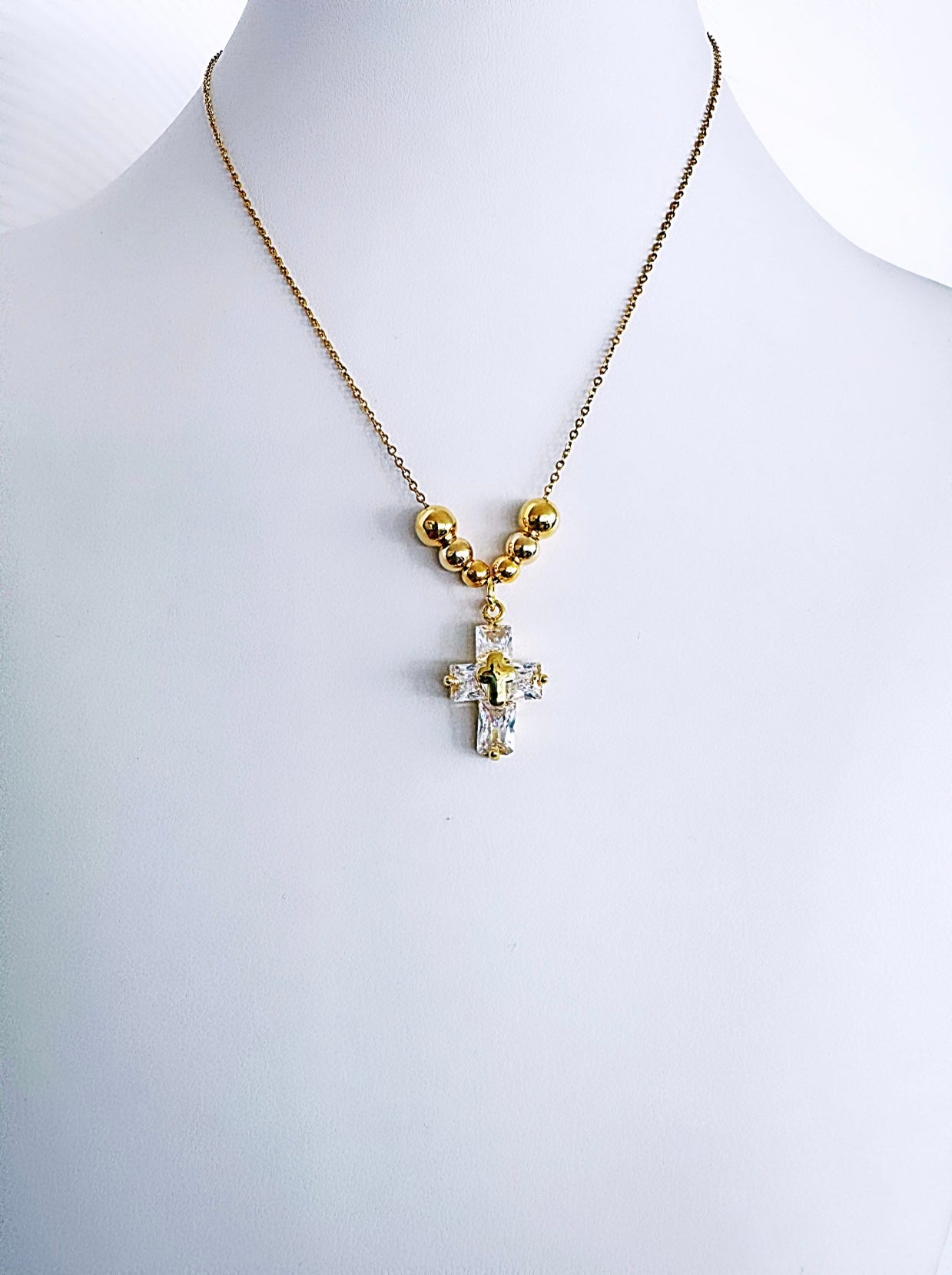 Crystal cross chain