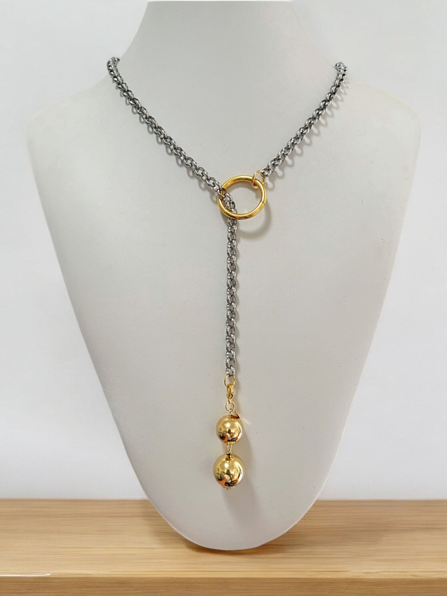 Ari lariat necklace