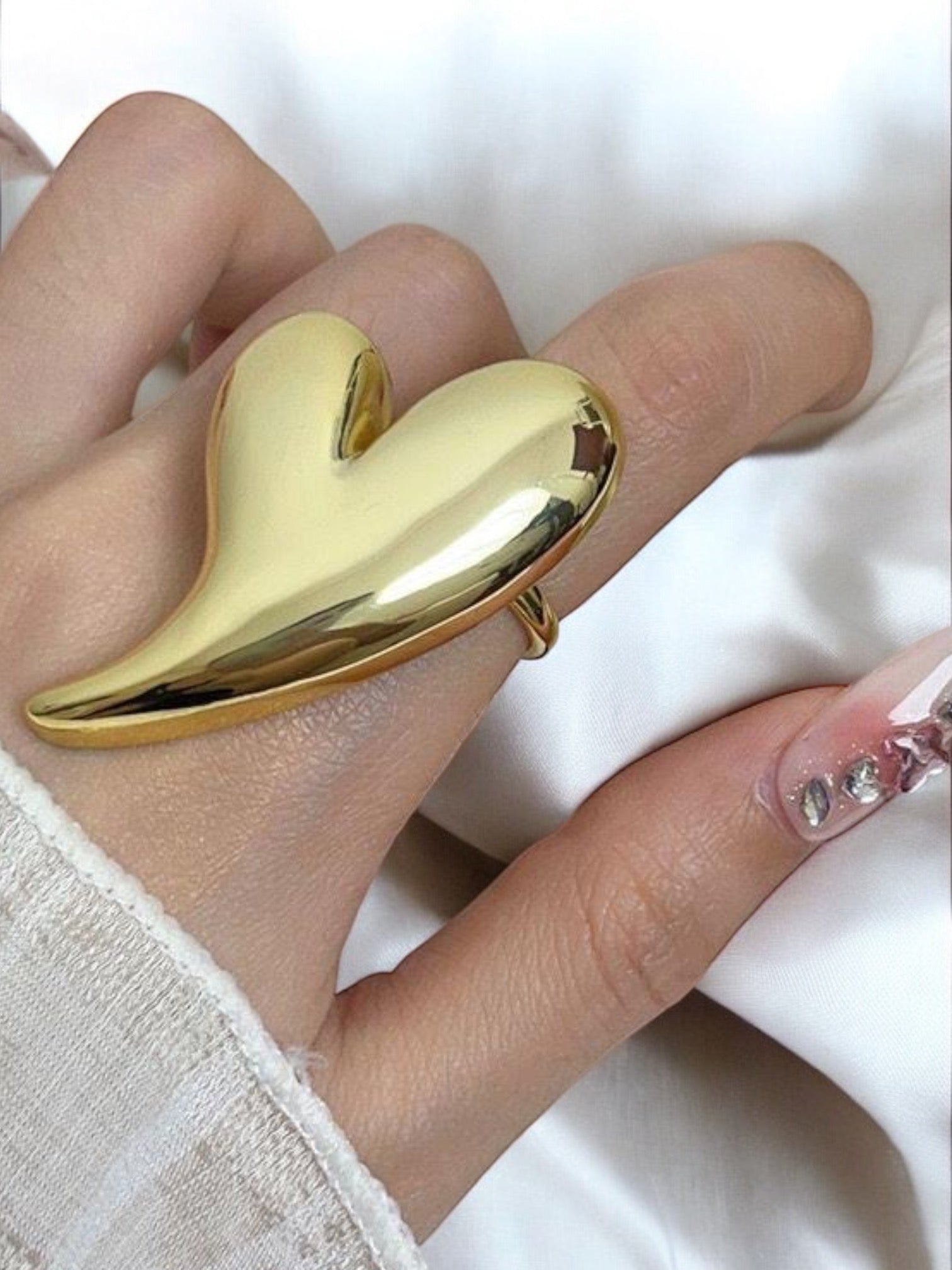 Heart big ring