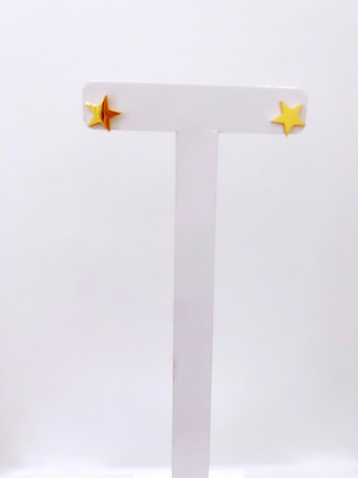 Star stud earring