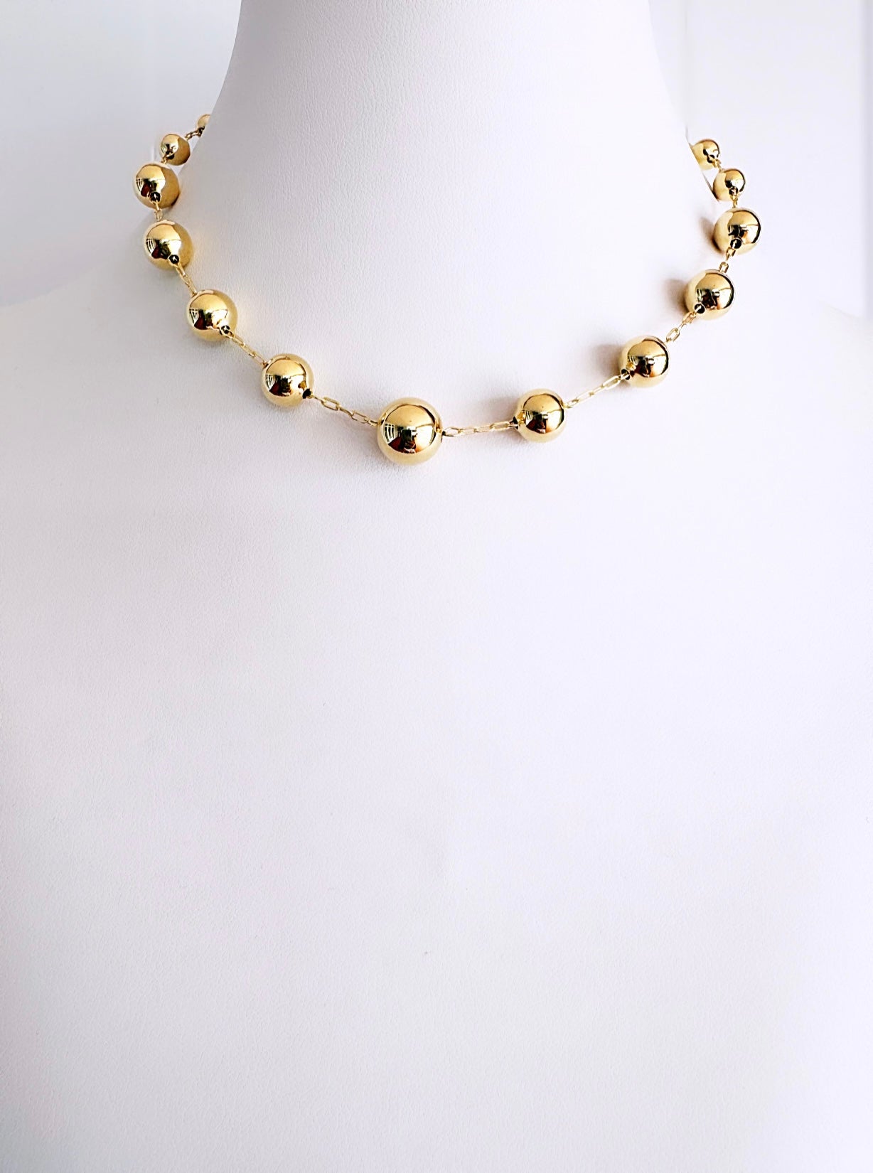 Bally choker necklace