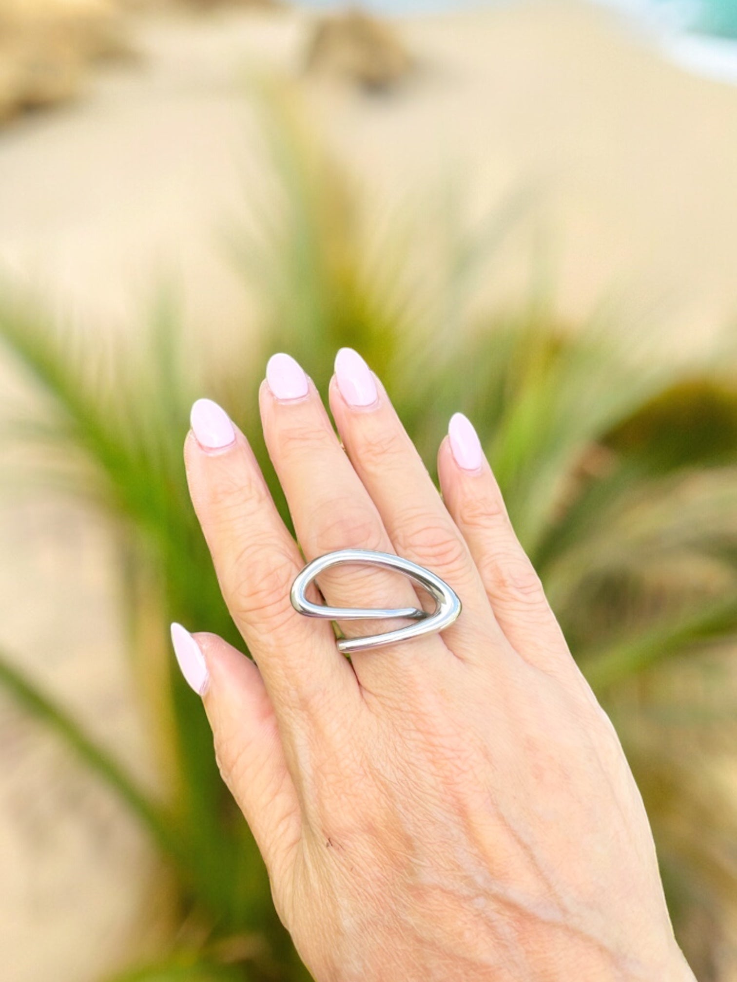 Gloria circle ring