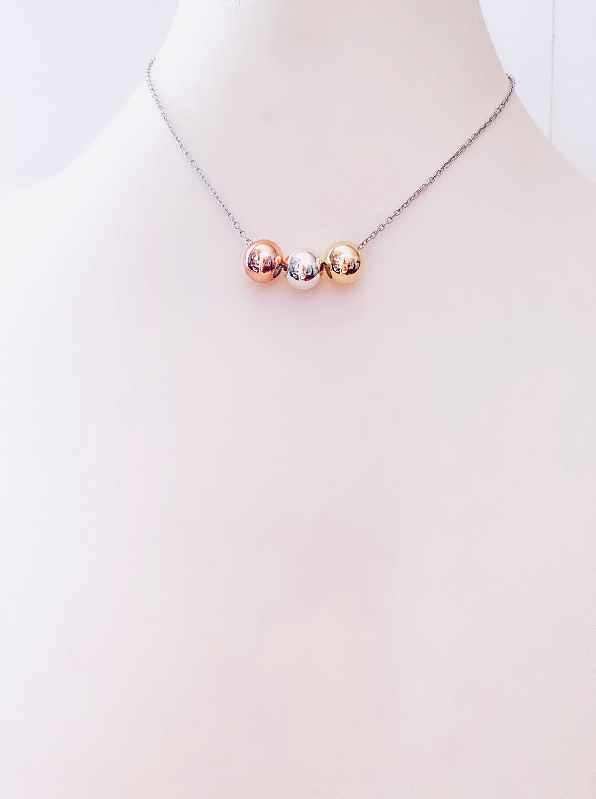 Mini three tones necklace