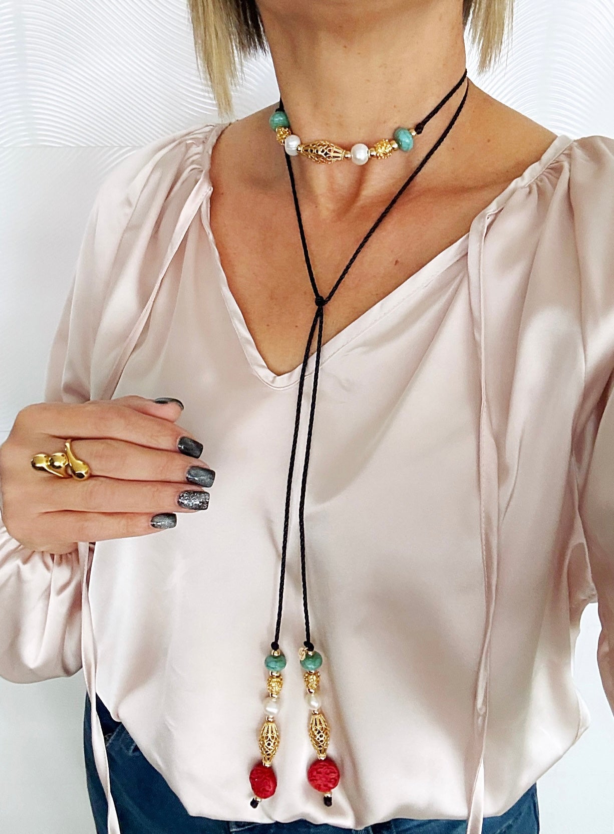 Rosaura lariat necklace