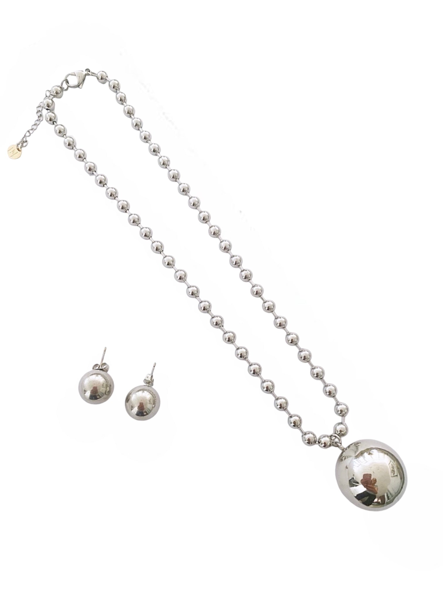 Regina ball set neck & ear