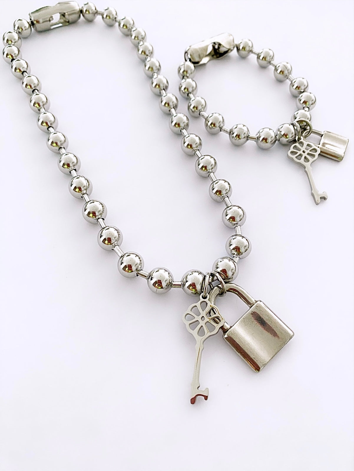 Ball chain silver necklace