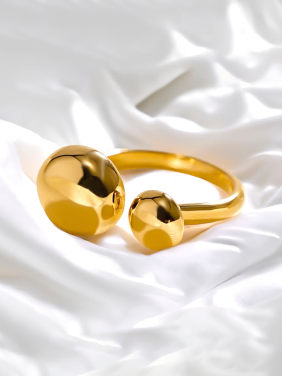 Open gold ring