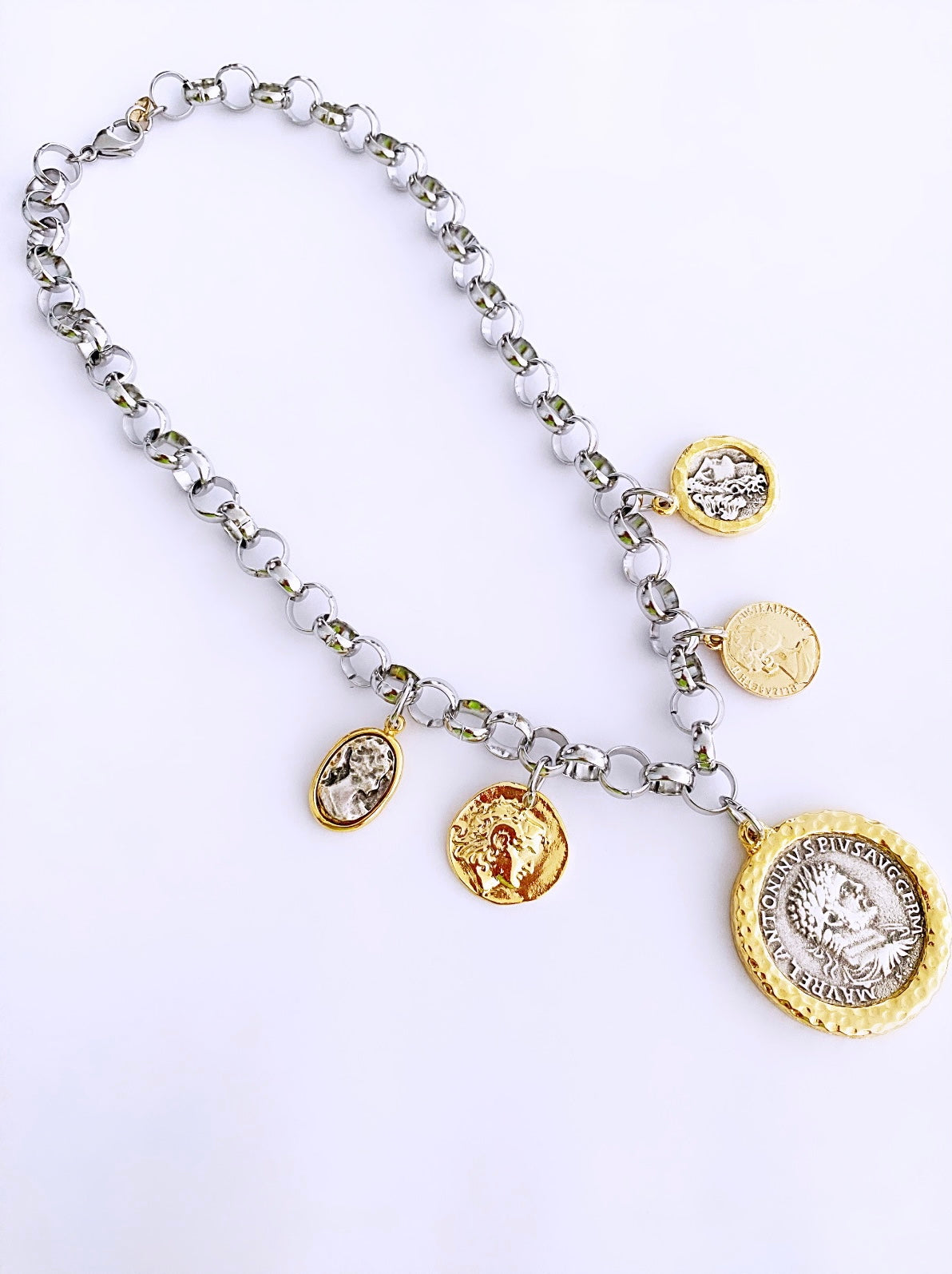 Coins rolo chain necklace