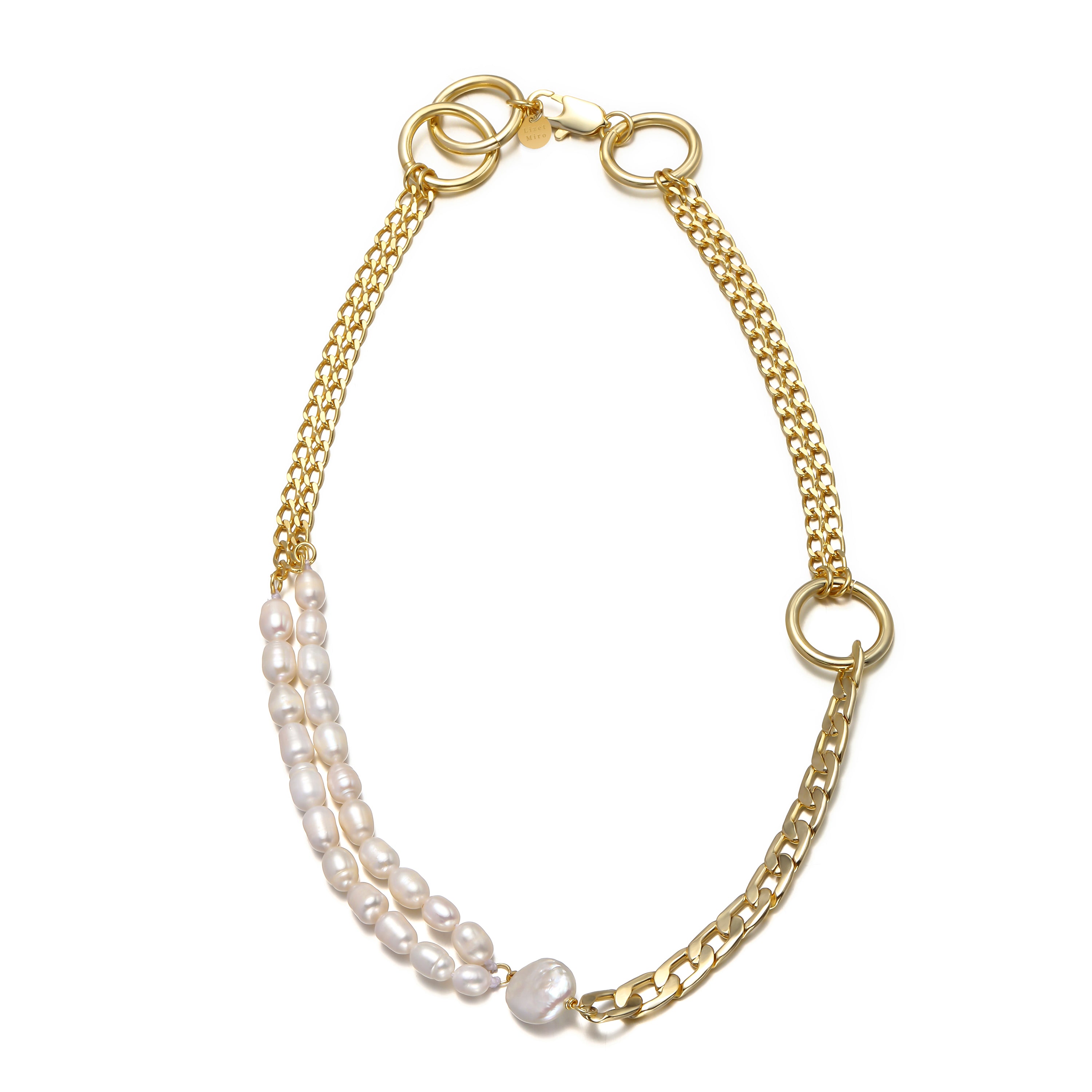 Malika pearl necklace