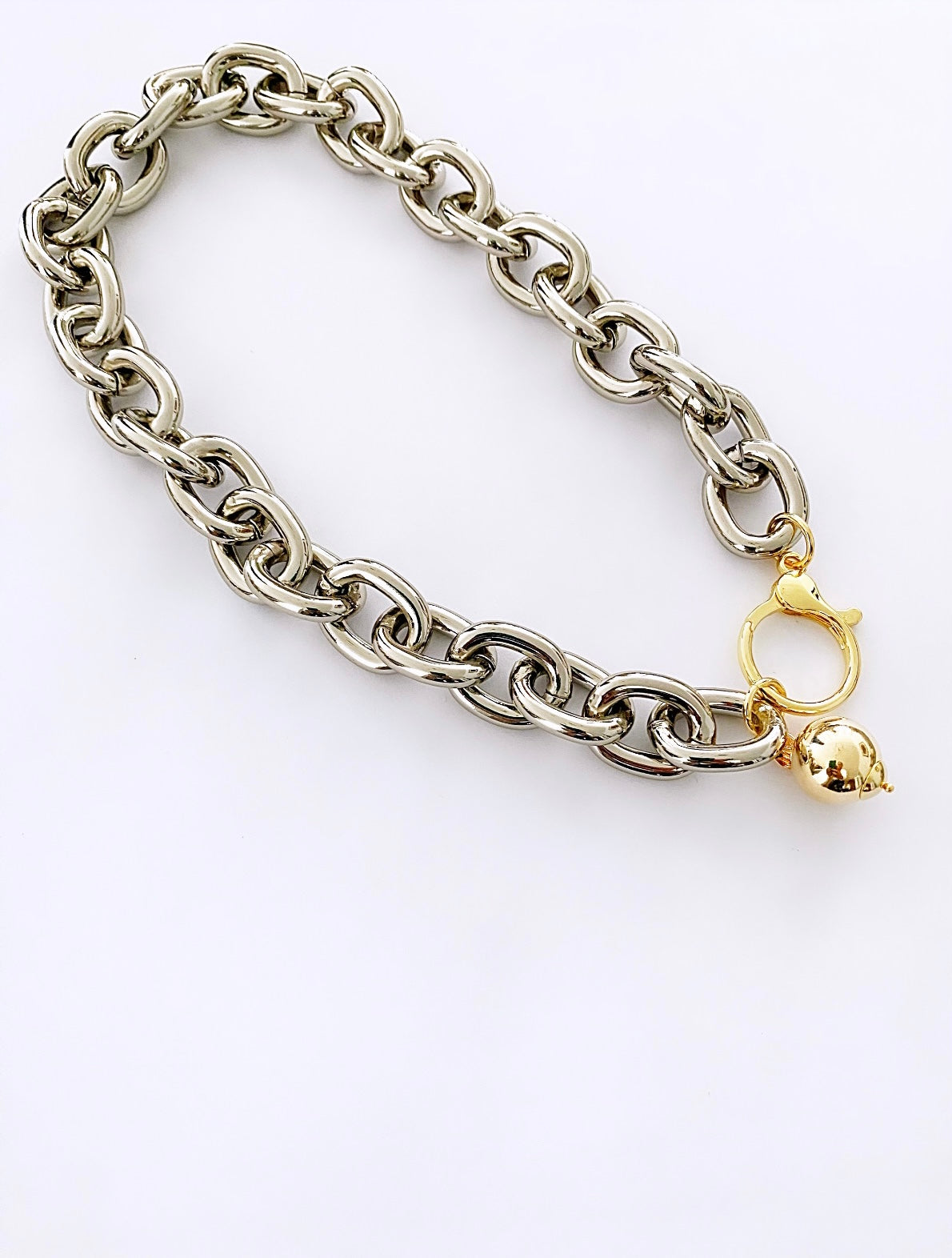 Bea chain necklace