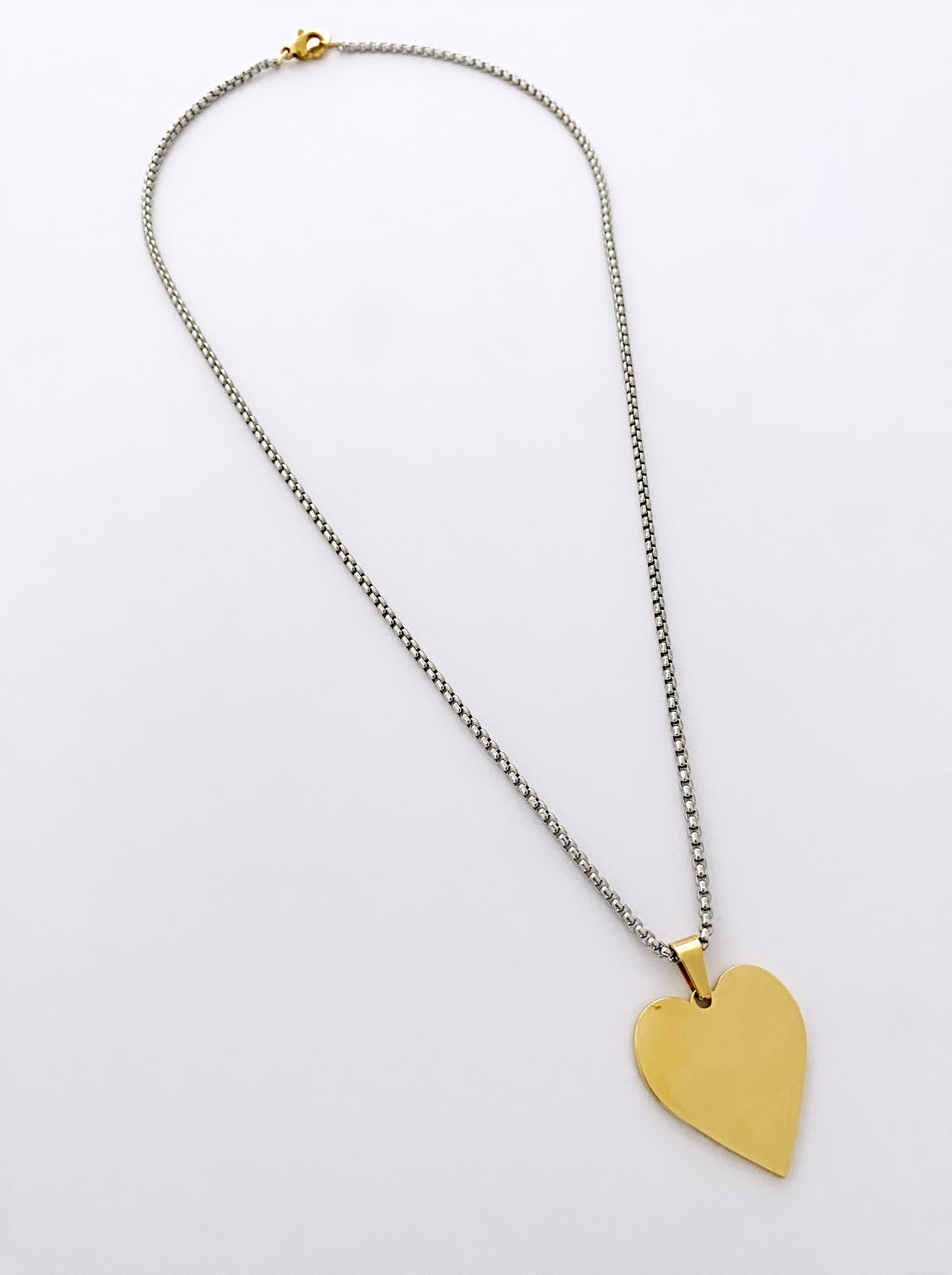 Aliz heart chain necklace